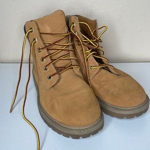 Eddie Bauer boots